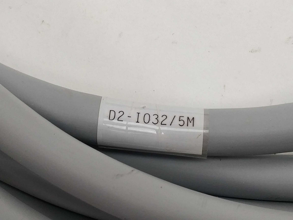 HELUKABEL D2-IO32/5M Cabel with connector. 5m