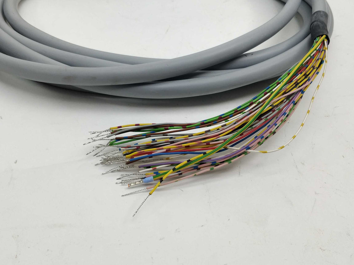 HELUKABEL D2-IO32/5M Cabel with connector. 5m