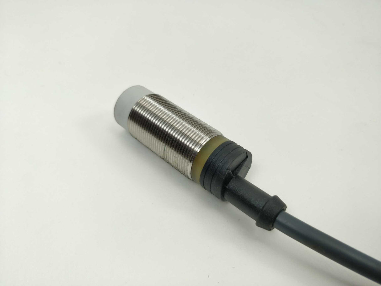 Carlo Gavazzi EI1808PPOSS Proximity switch inductive