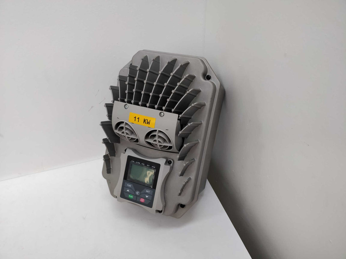 EURA DRIVES EM30-0110T3J2 U1F2AC02B1R3