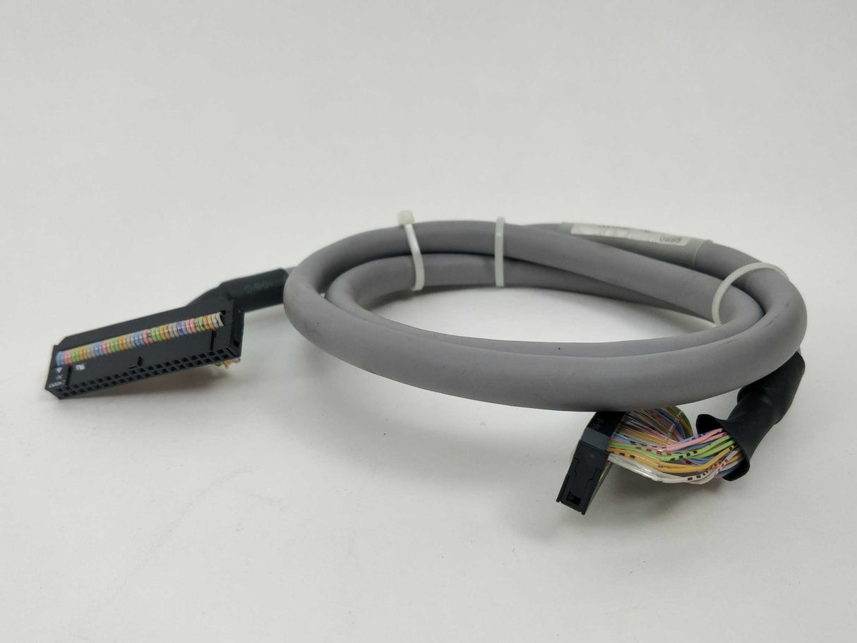 OMRON XW2Z-100K Connecting Cable