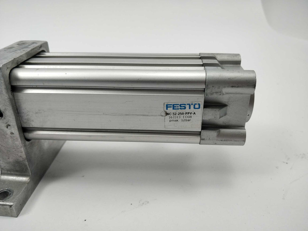 Festo DNC-32-250-PPV-A ISO cylinder, 163313 F008,