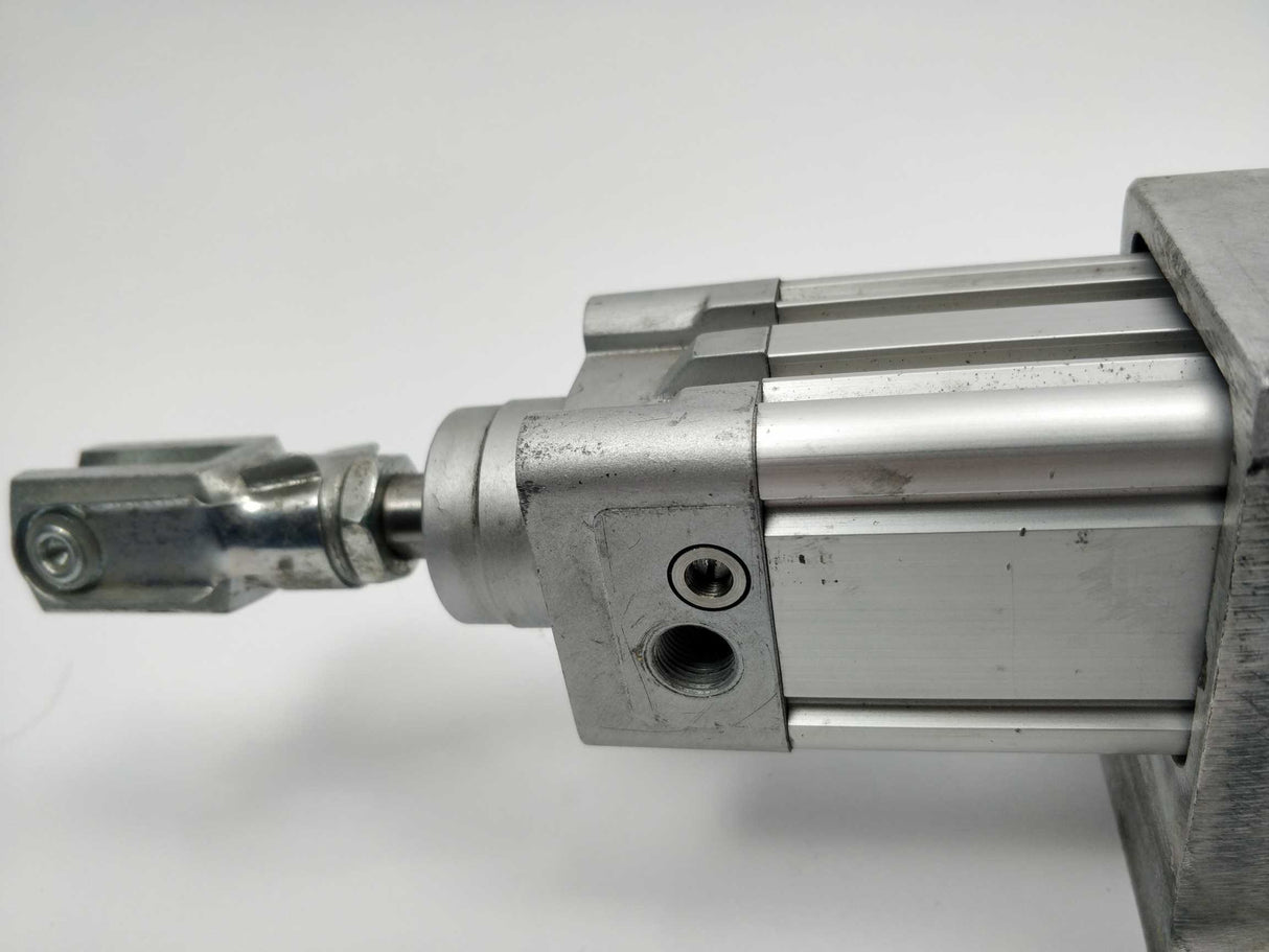 Festo DNC-32-250-PPV-A ISO cylinder, 163313 F008,