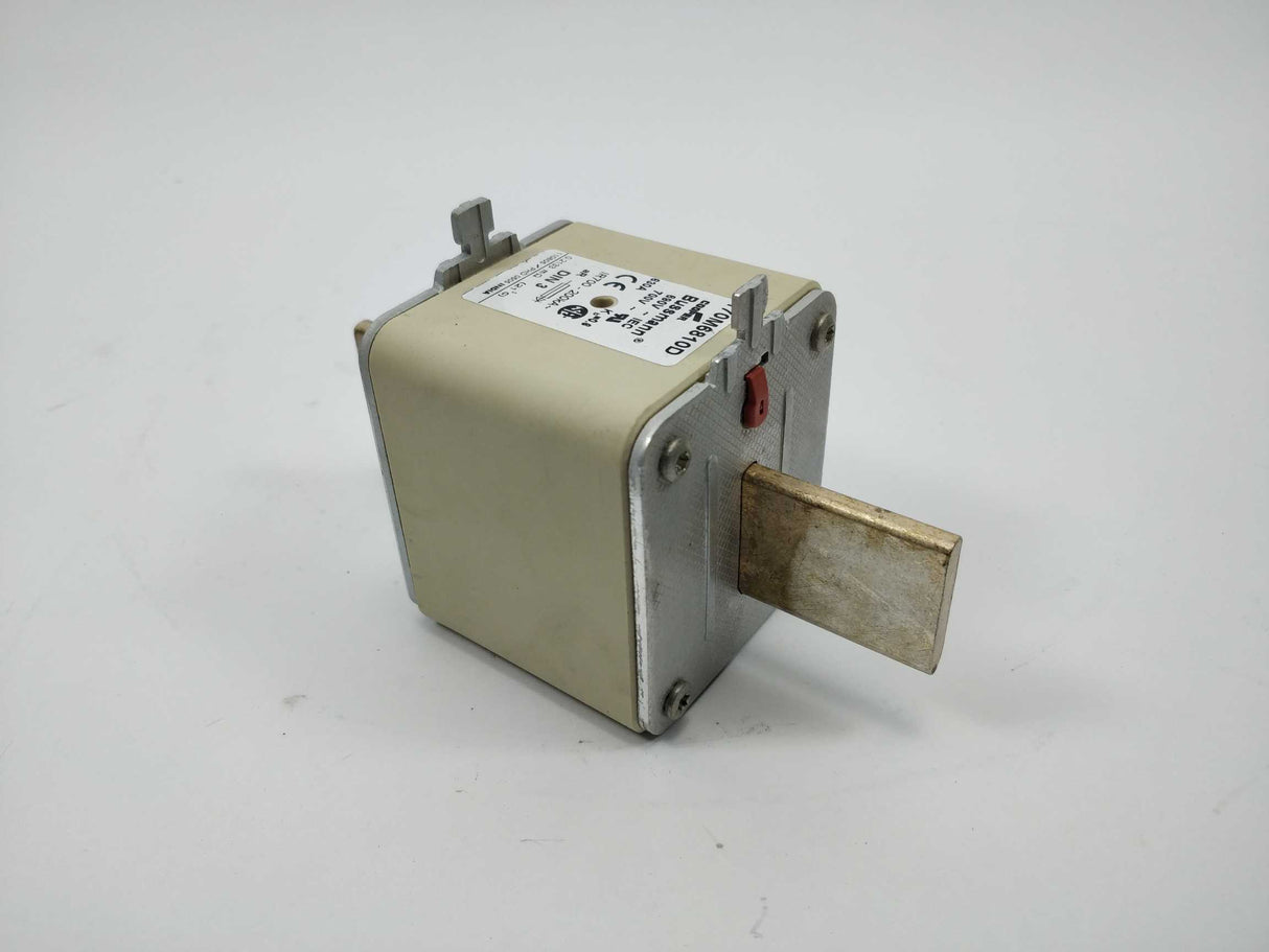 Cooper Bussmann 170M6810D FUSE 630A 690V DIN 3