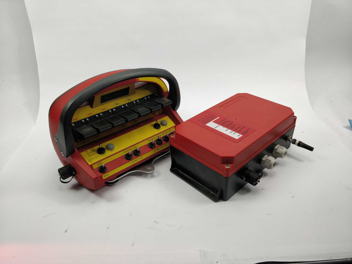 Cavotec MC-3-6 Terminal Remote Control. With MC-LINK-PM. Sold as spare parts.