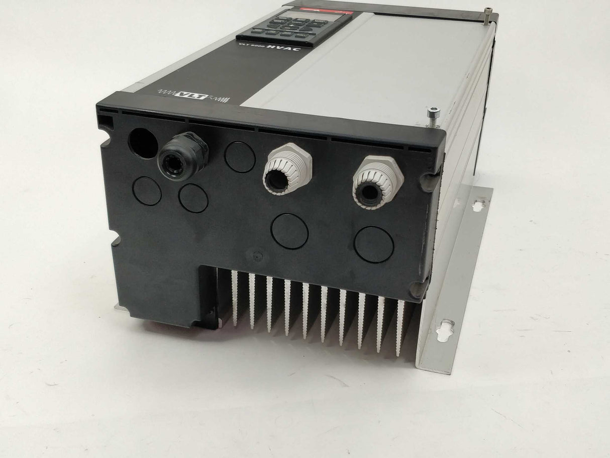 Danfoss 175Z7048 VLT6003HT4C54STR3DLF00A00C0