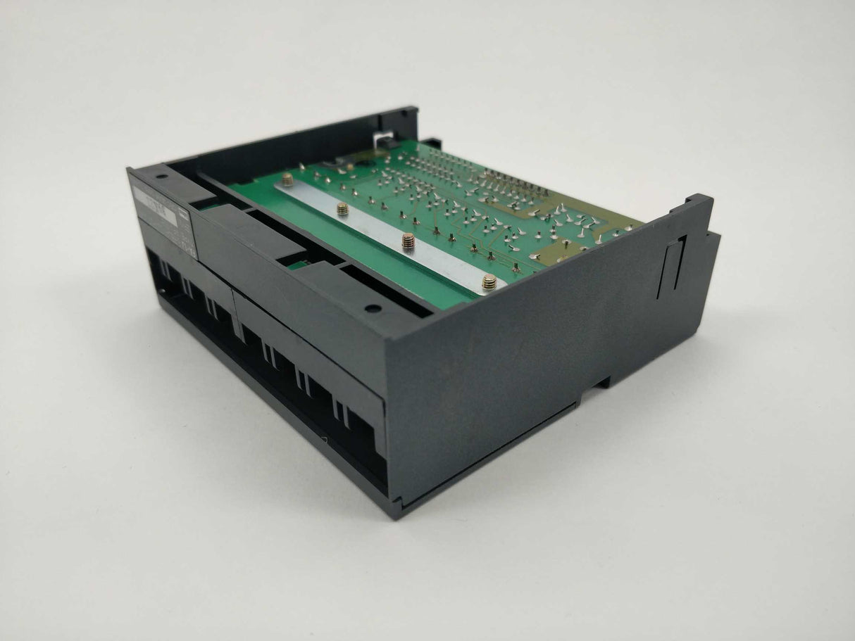 Idec PFJ-T081 FA-1J 8-Relay Output Unit