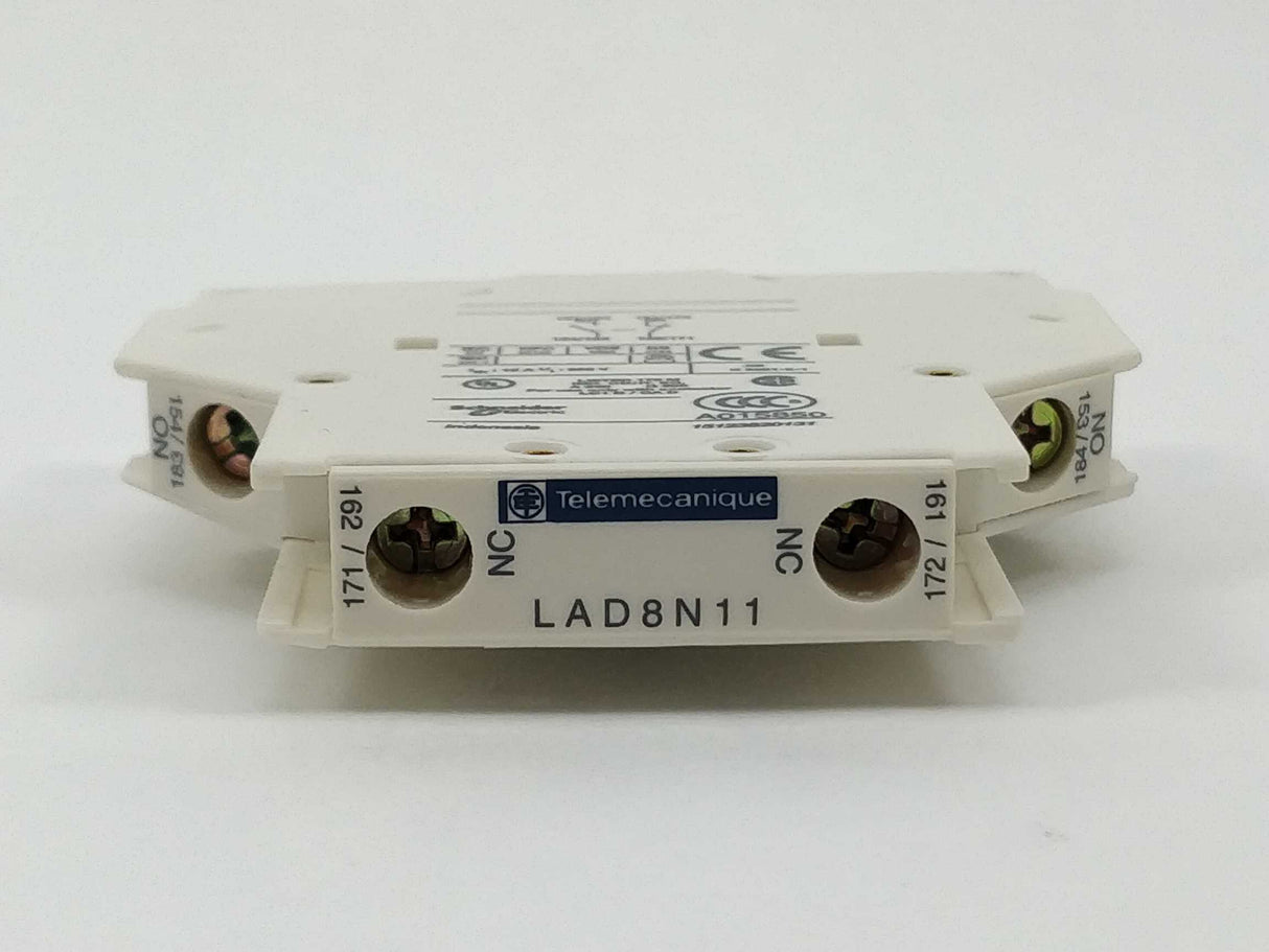 TELEMECANIQUE LAD8N11 038467 Lateral contact block