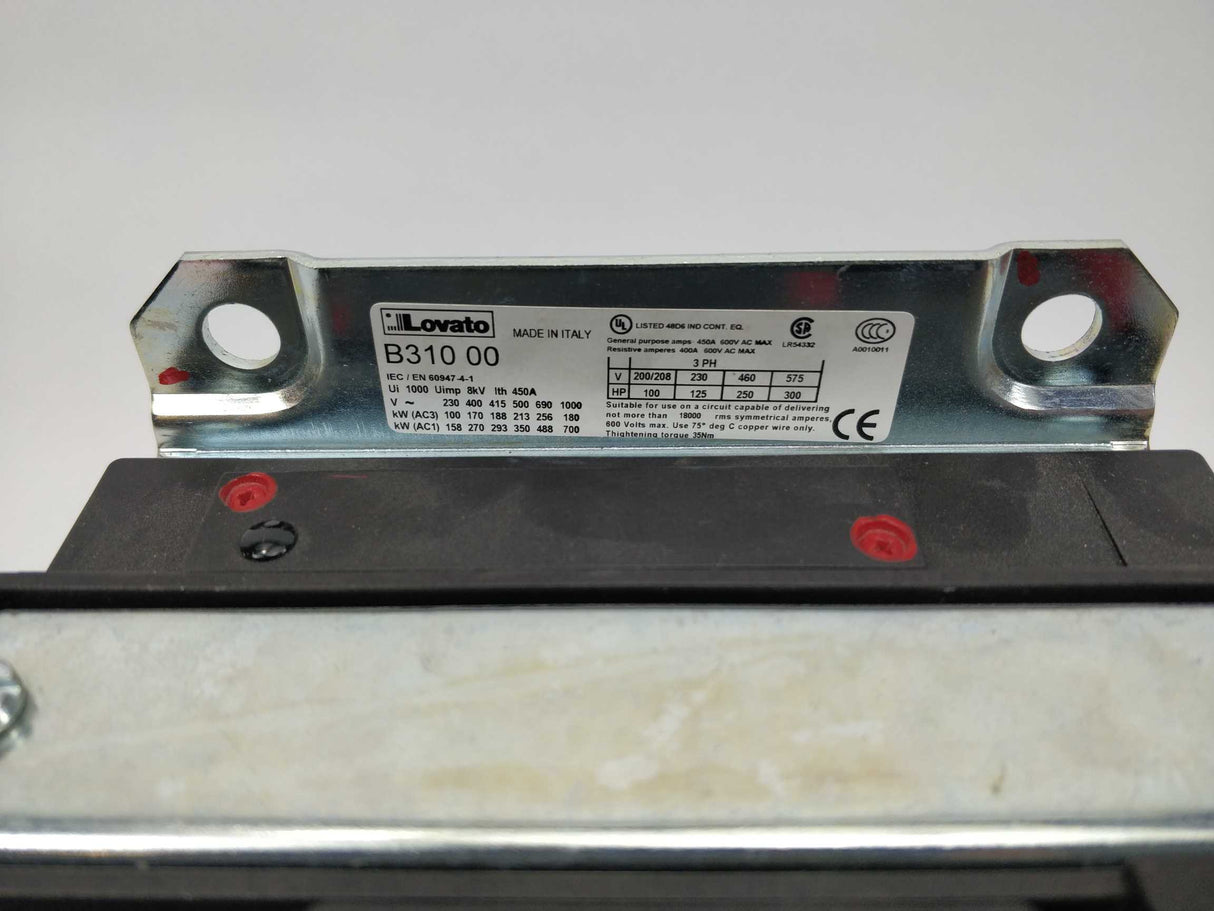 Lovato B31000 Three-pole contactor. 24VDC