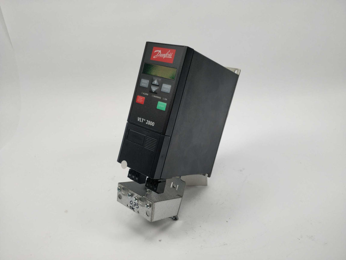 Danfoss 195N1015 1,7kva VLT2807PT4B20STR1DBF