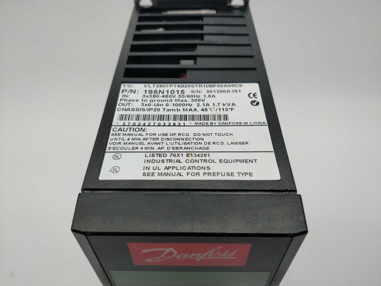 Danfoss 195N1015 1,7kva VLT2807PT4B20STR1DBF