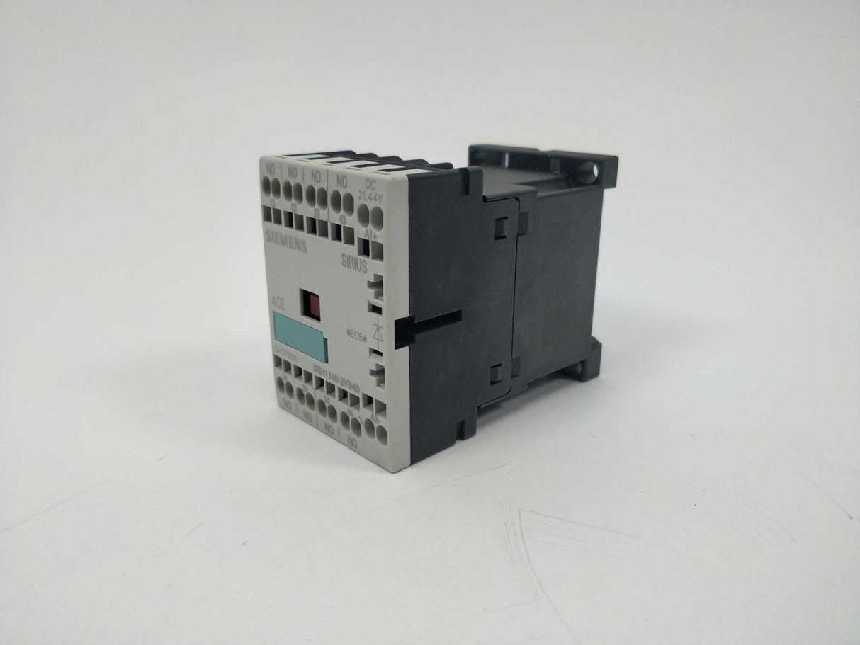Siemens 3RH1140-2VB40 Contactor Relay. 24VDC