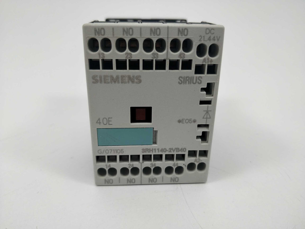 Siemens 3RH1140-2VB40 Contactor Relay. 24VDC