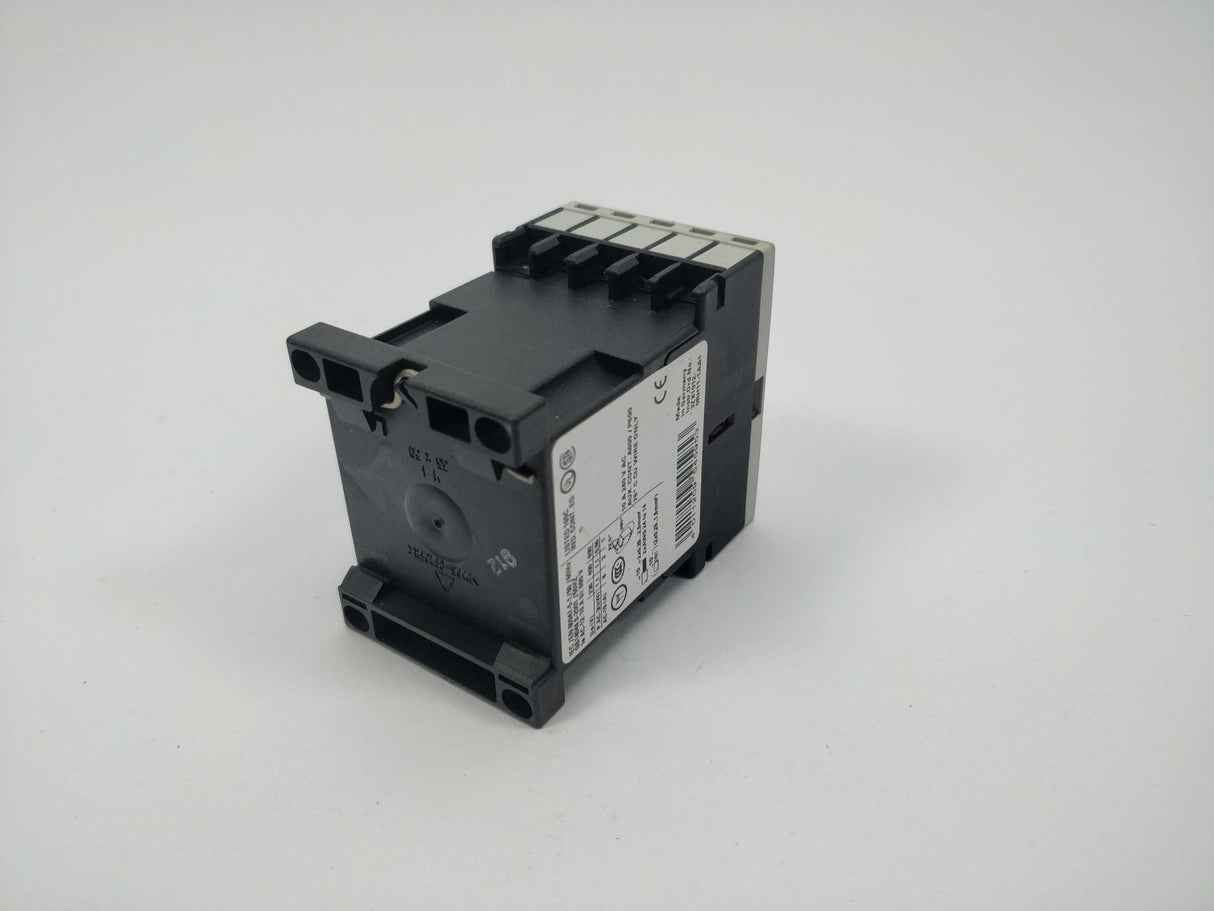 Siemens 3RH1122-2VB40 Contactor Relay. 24VDC