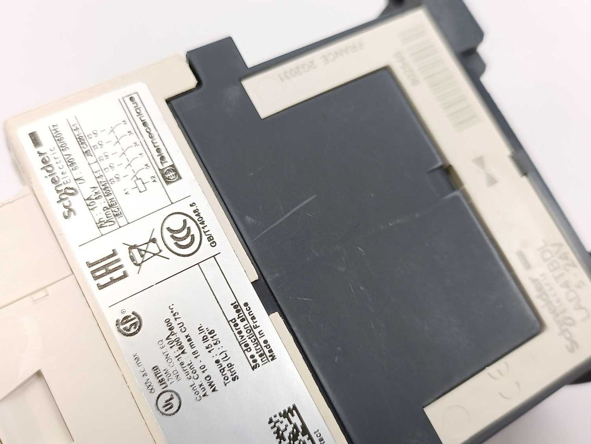 Schneider Electric CAD50BD Control Relay with LAD4TBDL