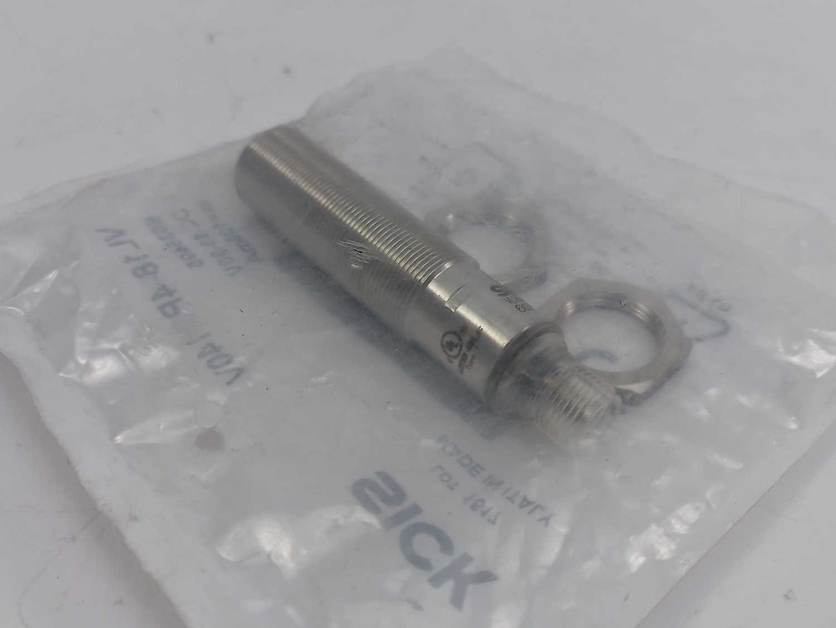 SICK VL18-4P3140V Photoelectric retro-reflective sensor