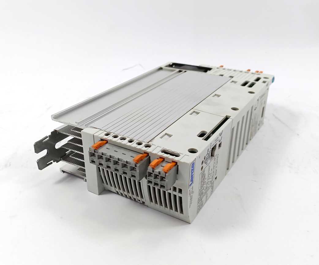 LENZE E82EV152S4C Inverter 8200 vector, 00469335