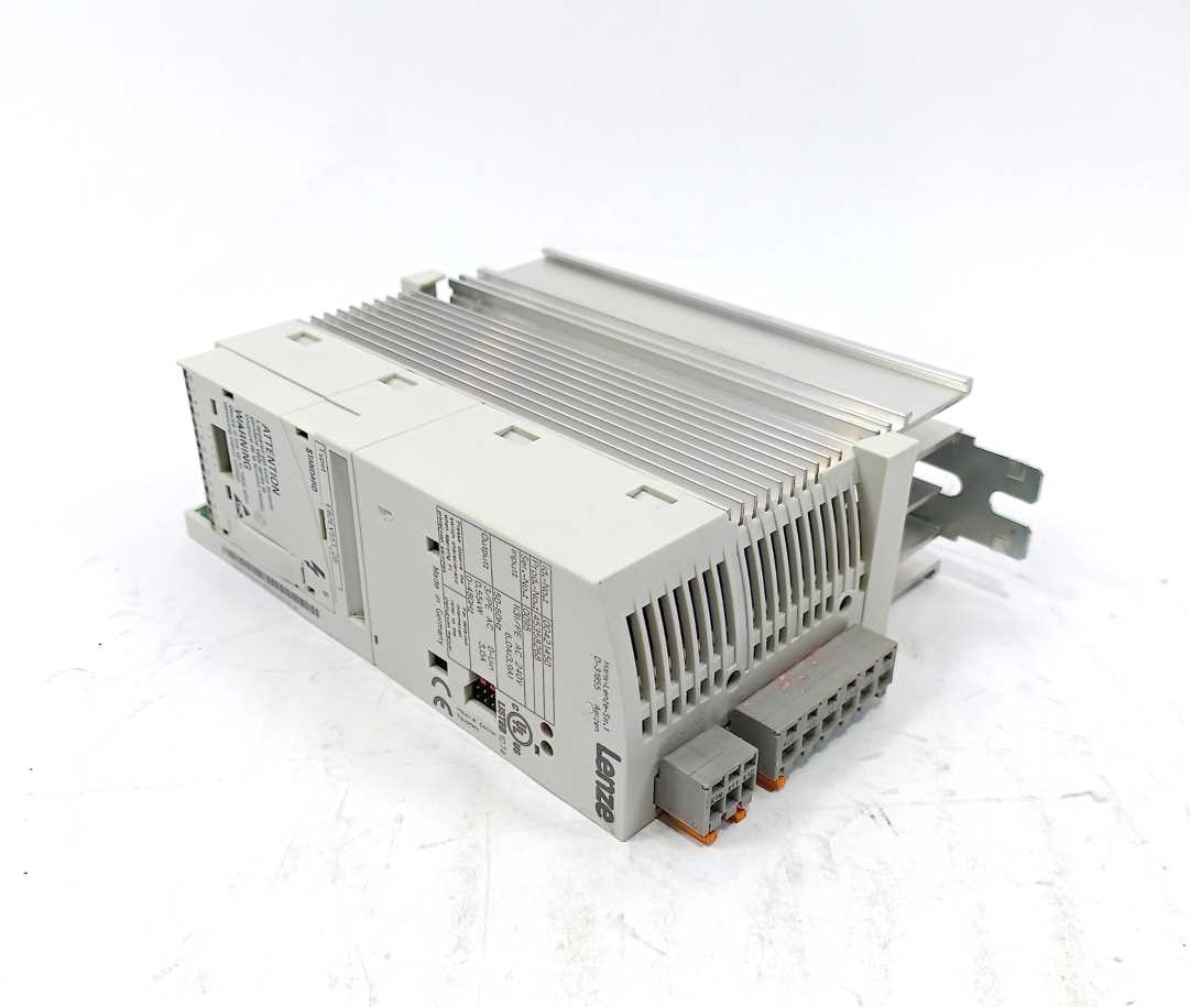 LENZE E82EV551S2B 00421450 Vector inverter 240V E82EV551-2B