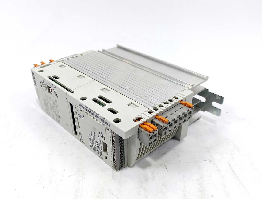 LENZE E82EV551S2B 00421450 Vector inverter 240V E82EV551-2B