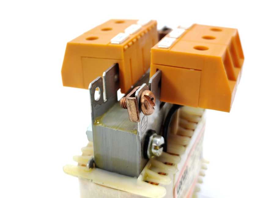 LENZE EZN3A1500H003 387070 3-Line Filter