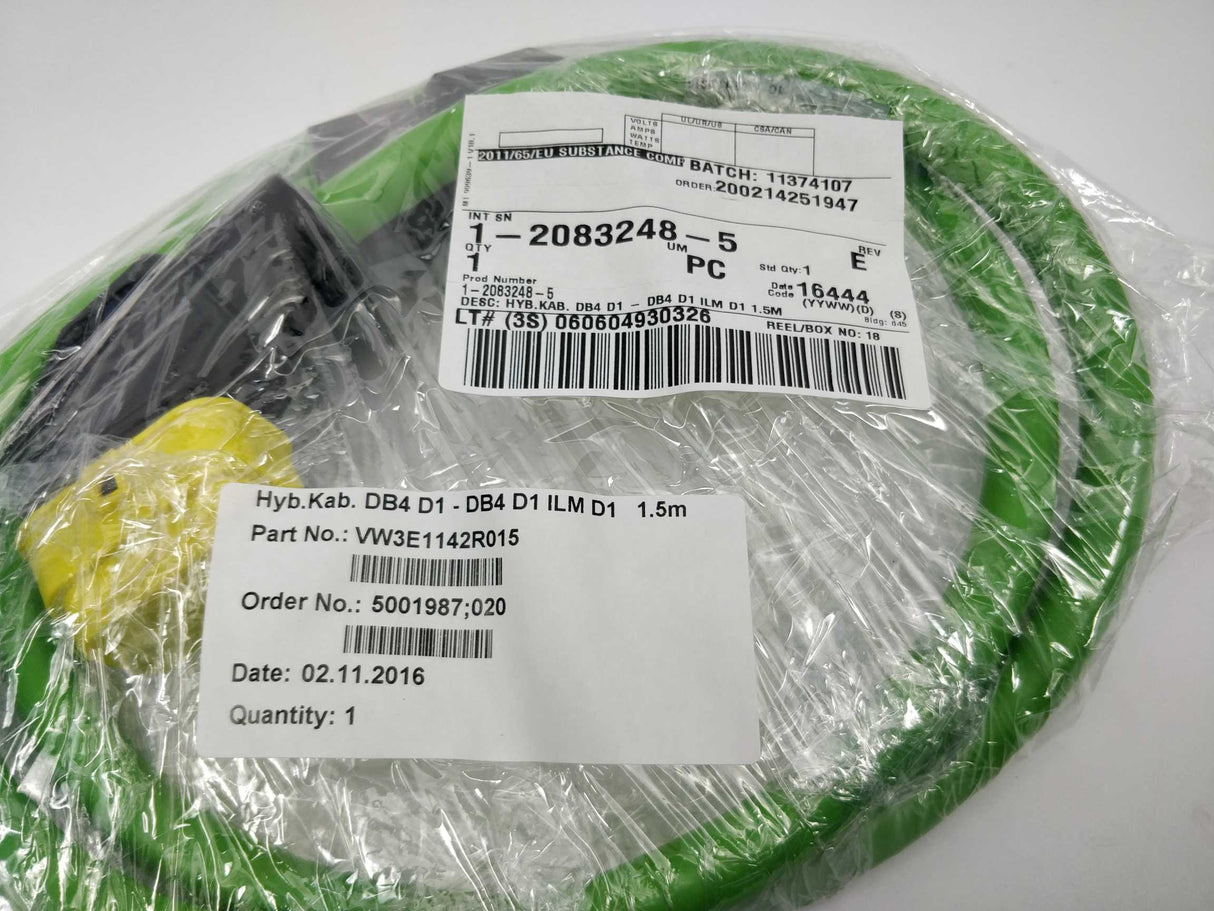 Schneider Electric VW3E1142R015 Hybrid Cable Lexium DB4 D1 - DB4 D1, 1.5 m