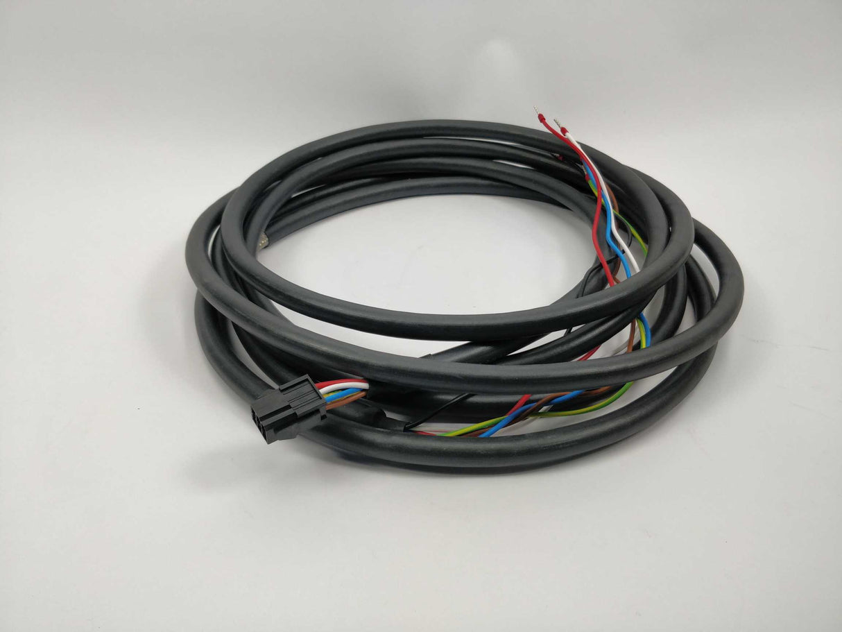 Schneider Electric VW3M5D1FR50 Power Cable, 5m, shielded, 0.82mm2