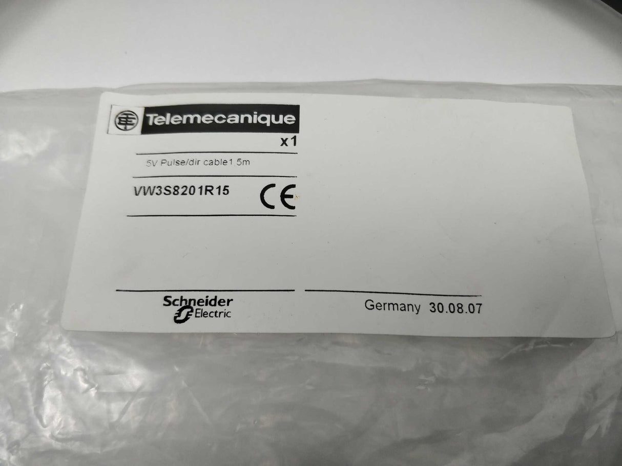 Schneider Electric VW3S8201R15 5V Pulse/Dir Cable, 1.5m