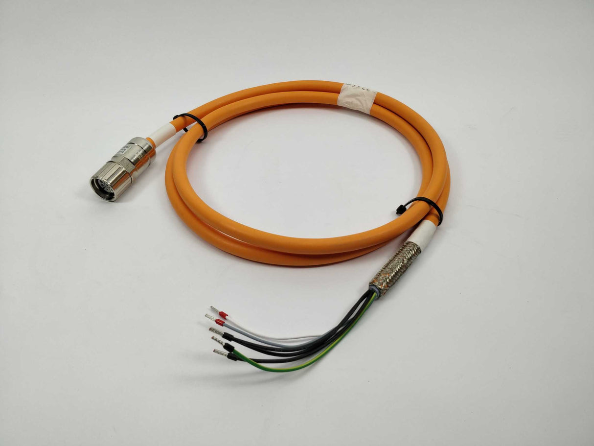 Schneider Electric VW3M5101R30 Electric Motor Cable, 2.25m