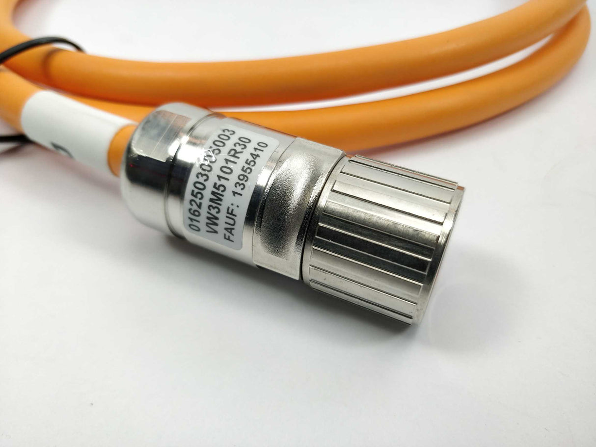 Schneider Electric VW3M5101R30 Electric Motor Cable, 2.25m