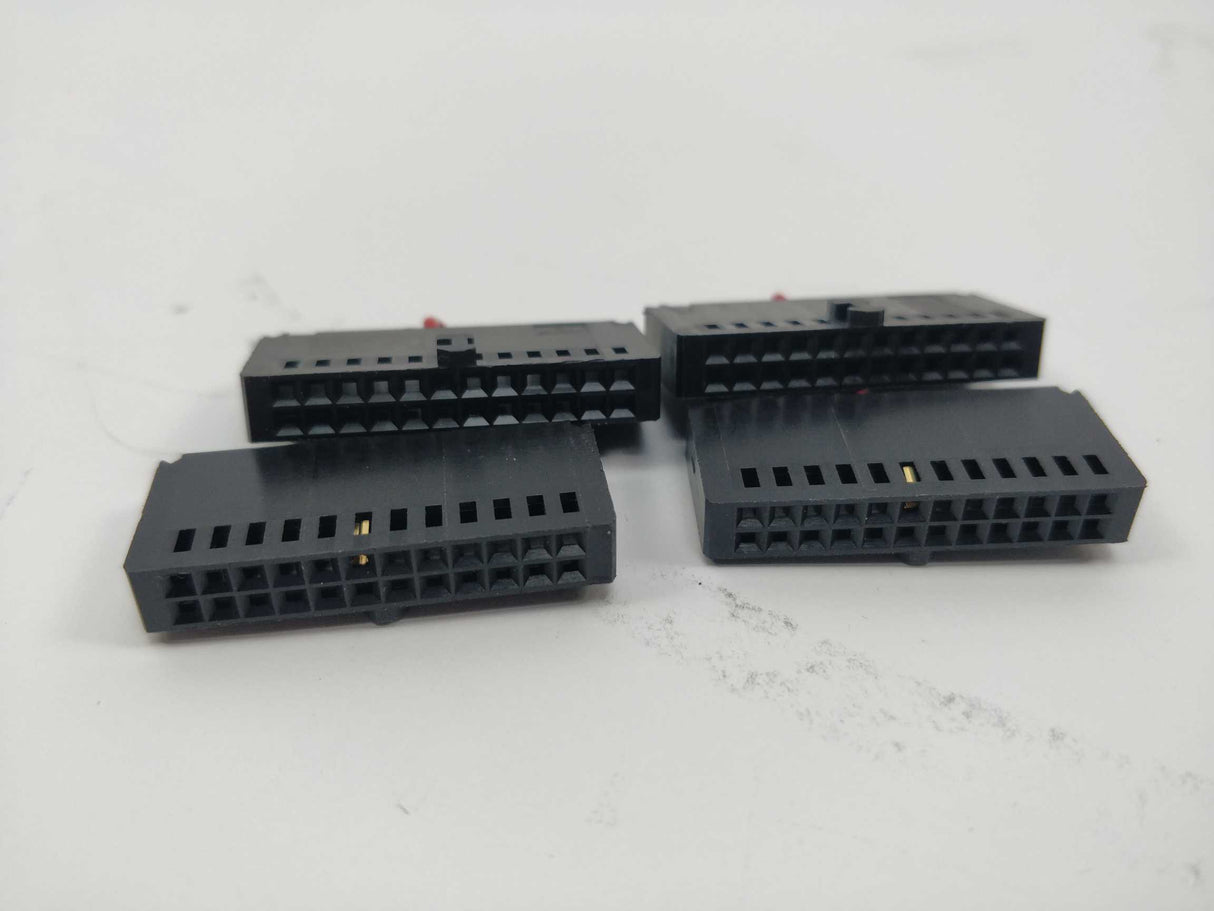 Schneider Electric VW3M8820 Removable Connector for eSM Distribution Unit