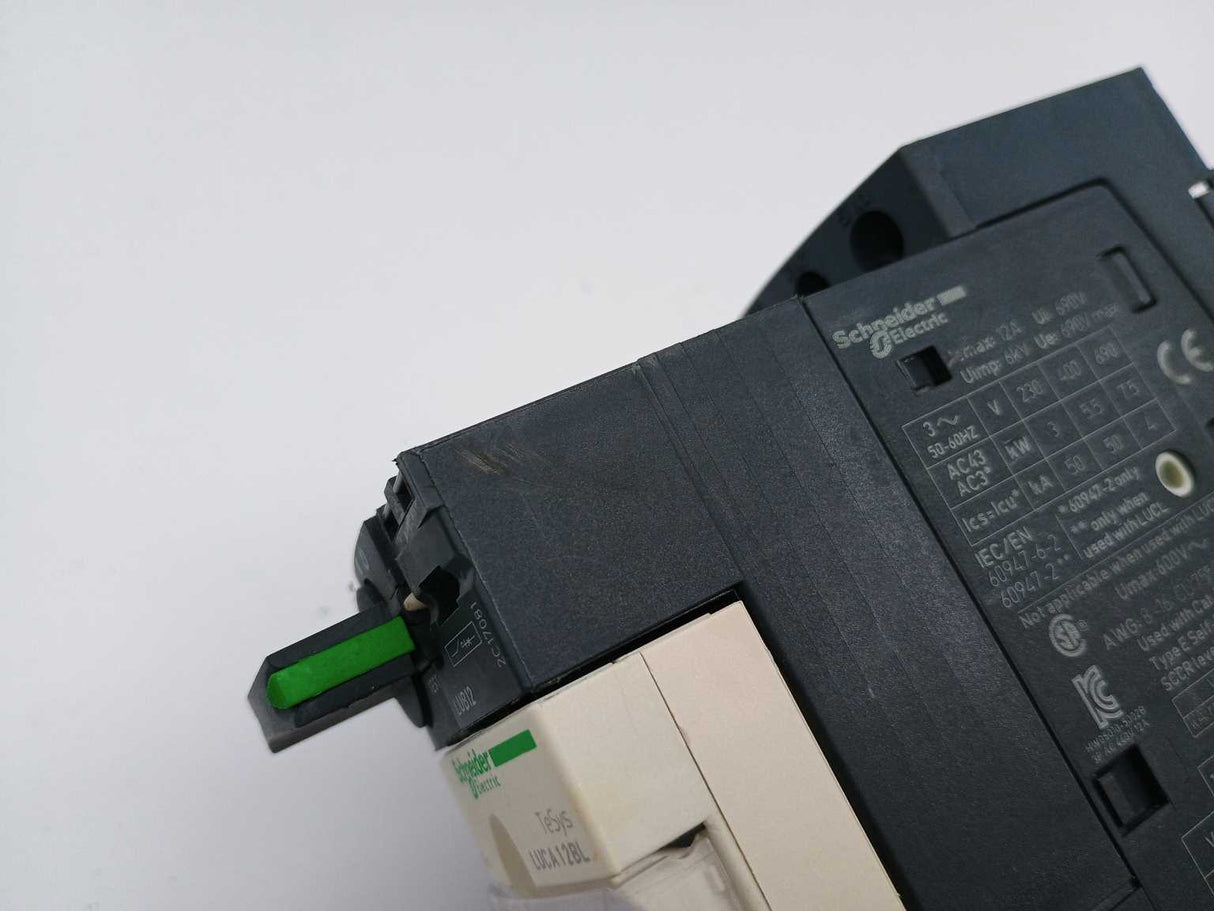 Schneider Electric LUCA12BL With LUB12, LUFN11 and LUA1C11