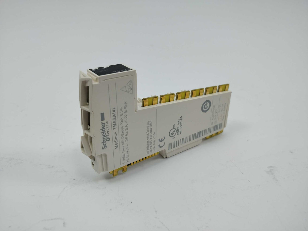 Schneider Electric TM5SAI4L 4 analog input. +/- 10 V / 0-20mA / 4-20mA - 12Bits