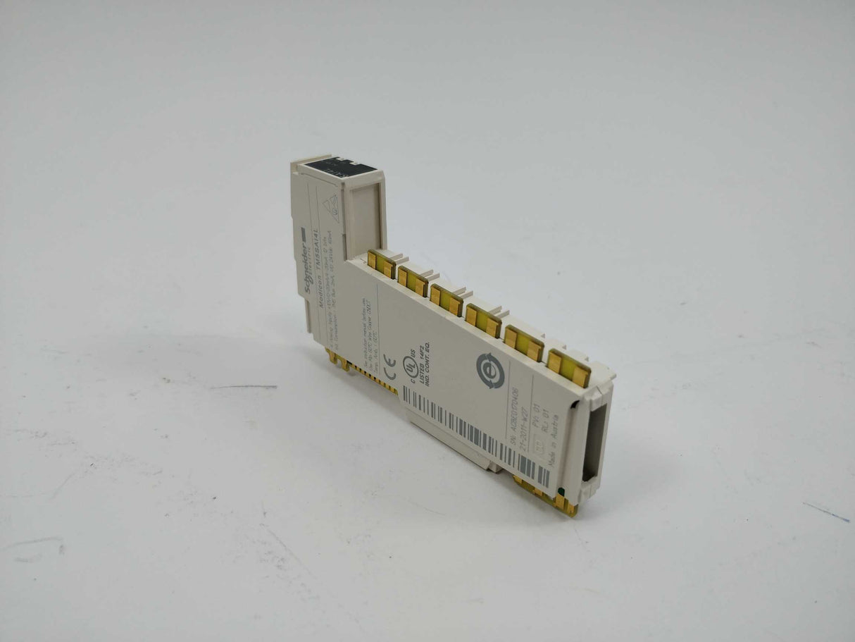 Schneider Electric TM5SAI4L 4 analog input. +/- 10 V / 0-20mA / 4-20mA - 12Bits