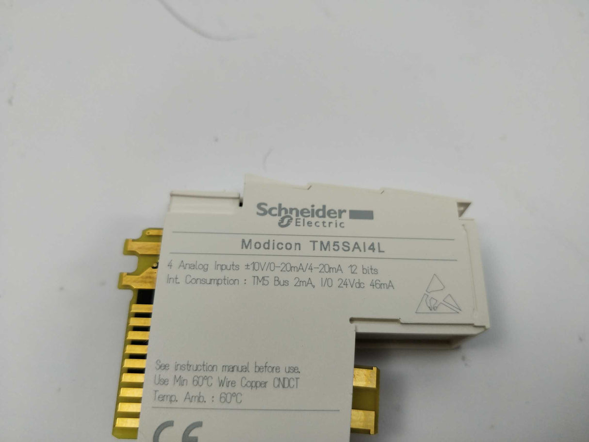 Schneider Electric TM5SAI4L 4 analog input. +/- 10 V / 0-20mA / 4-20mA - 12Bits