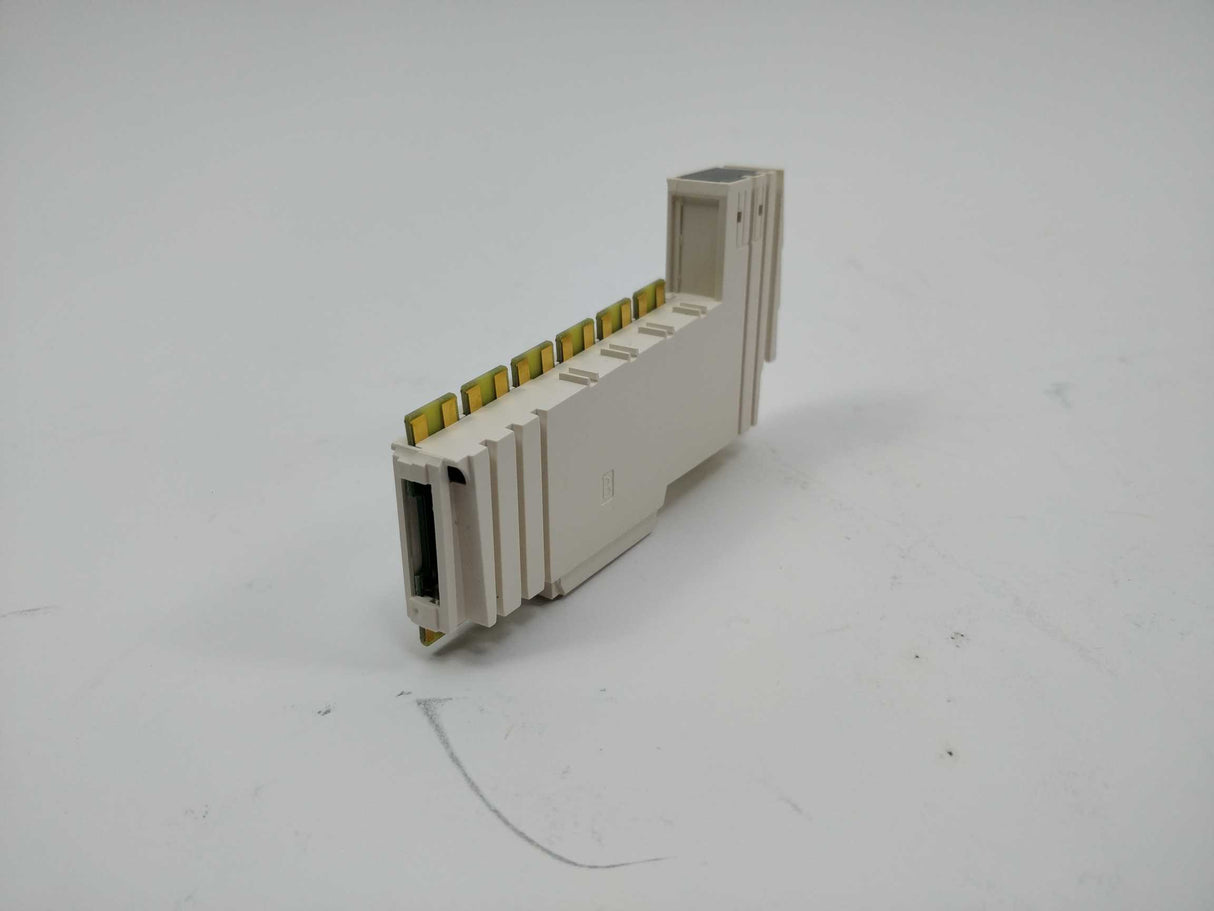 Schneider Electric TM5SDI12D Discrete input module MOD. 12DI 24Vdc Sink 1 wire