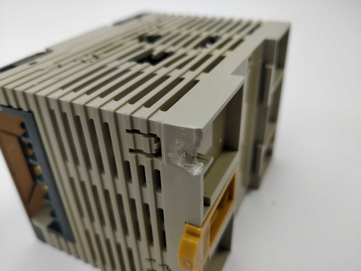 OMRON CPM1A-10CDR-A-V1 Programmable Controller