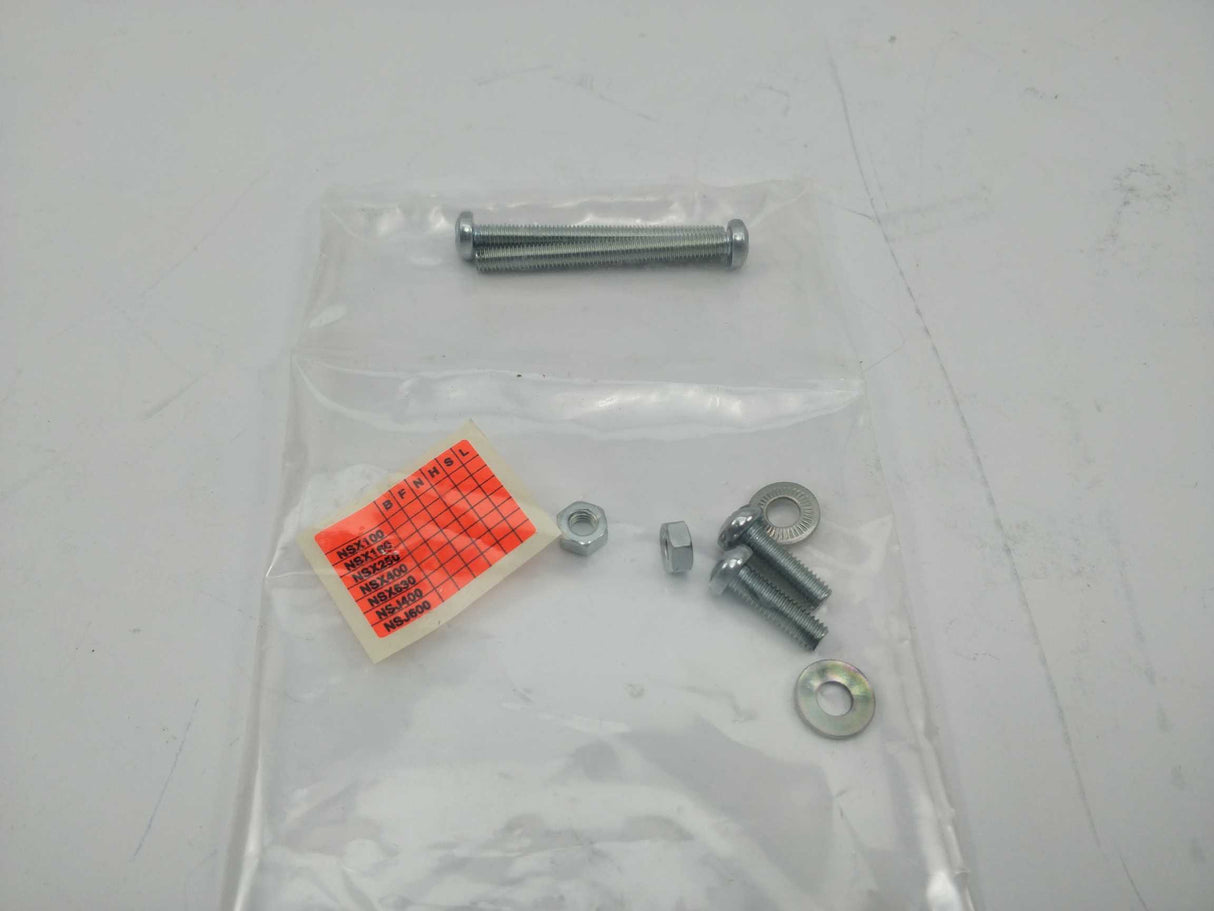 Schneider Electric LV429266 Plug in base, 3 poles