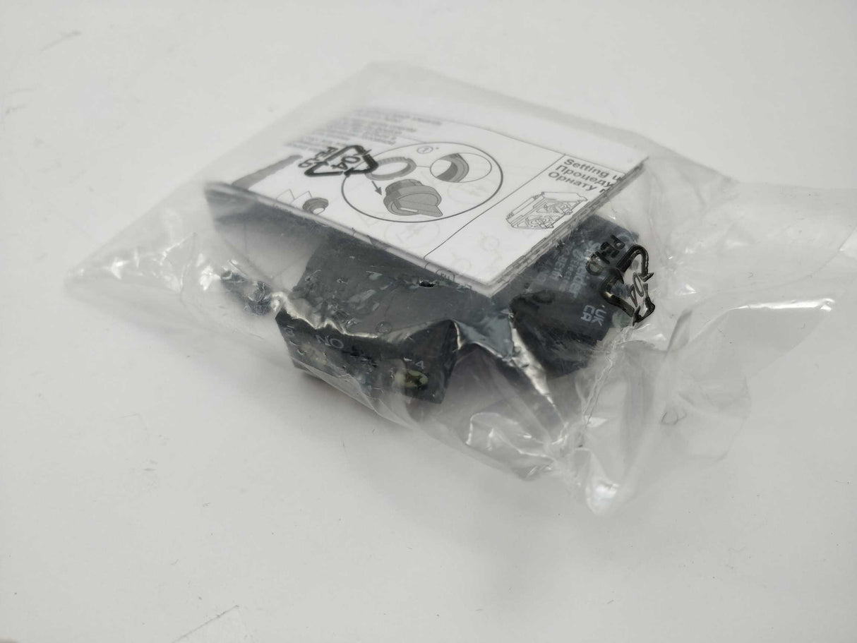 Schneider Electric XACS413 Contact Block