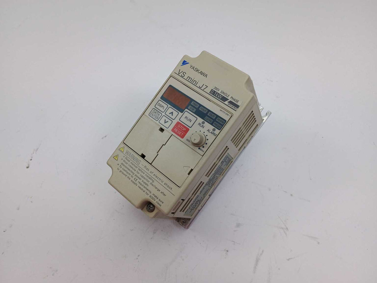 OMRON / YASKAWA CIMR-J7ACB0P1 VS mini J7 Inverter 200V Single Phase, 0.1kW