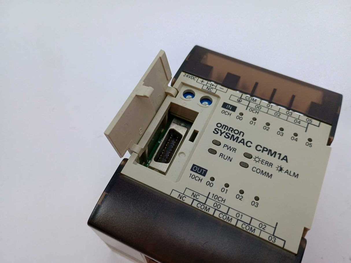 OMRON CPM1A-10CDR-D Programmable Controller