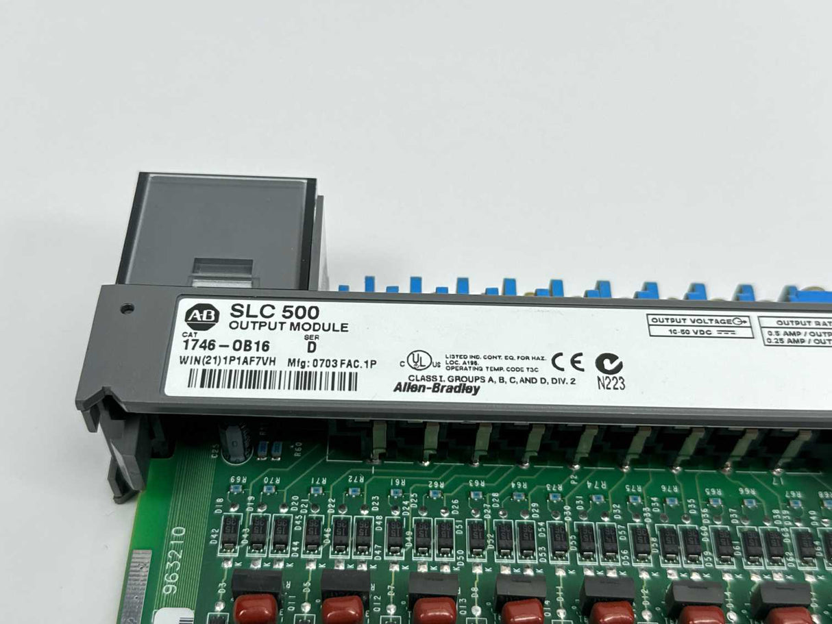 AB 1746-OB16 Ser. D SLC 500 Output Module