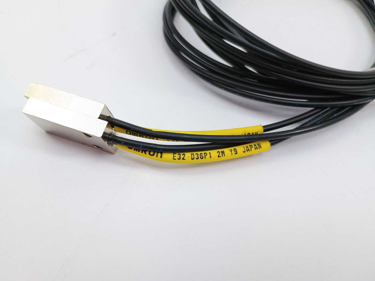 OMRON E32-D36P1 1.48M Fiber Optic Sensor Head