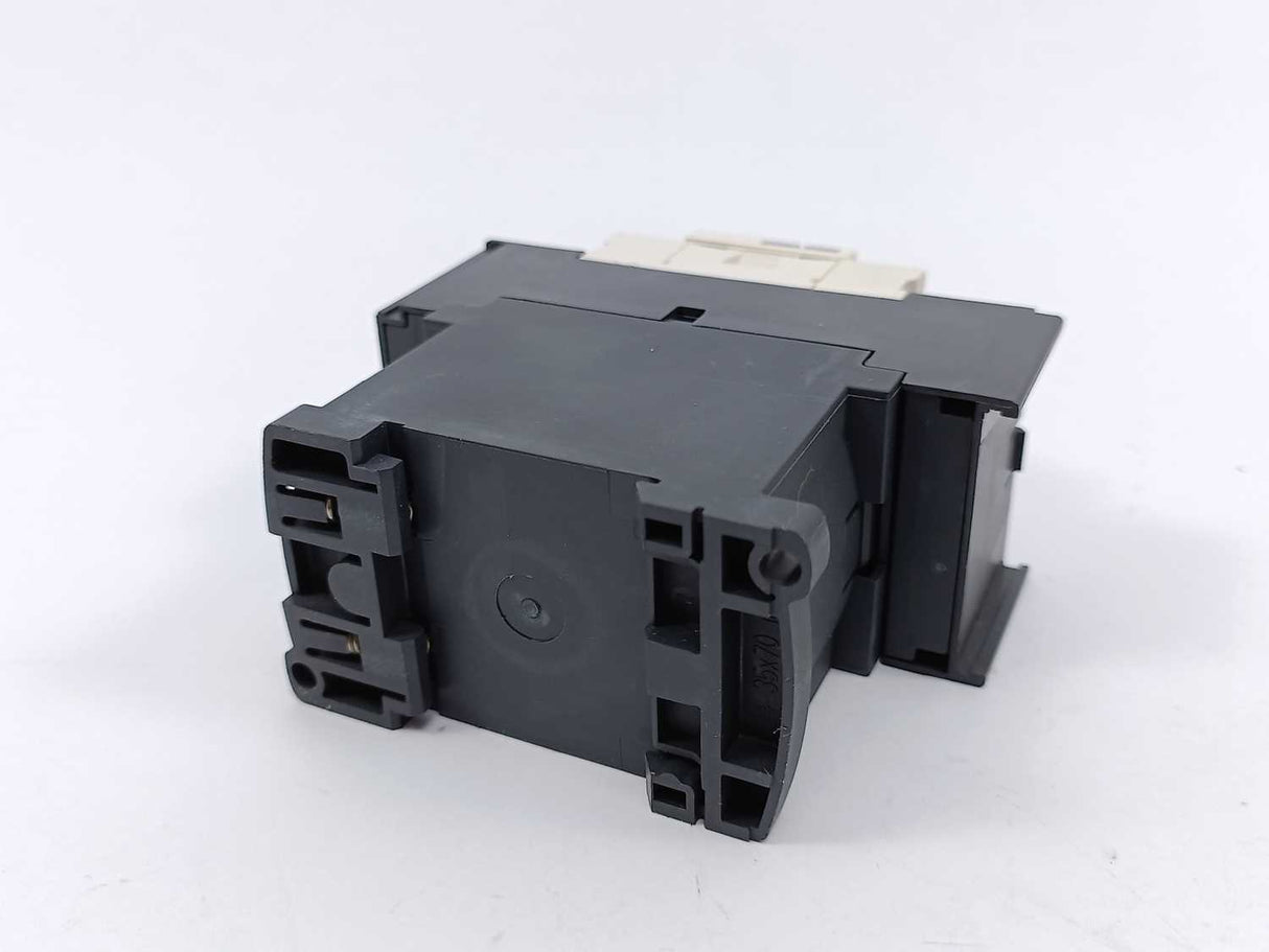 Schneider Electric LC1D093BL Contactor 24VDC 2,4W