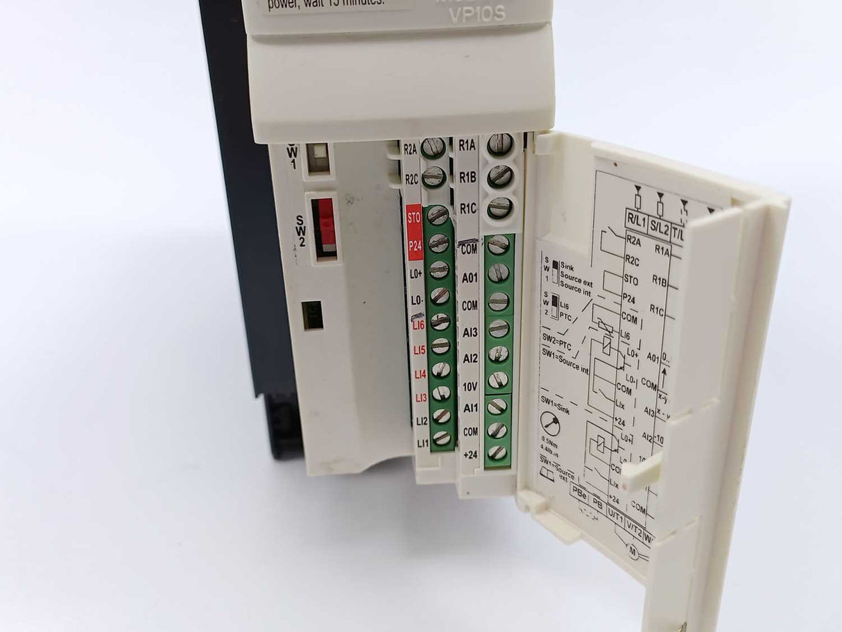 B&R 8I74T400400.010-1 ACOPOSinverter 4kW-5HP