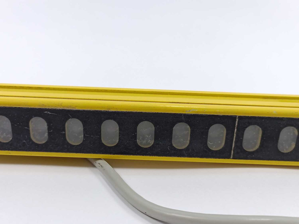 SUNX SF2-EH32P Emitter with SF2-EH32D Receiver