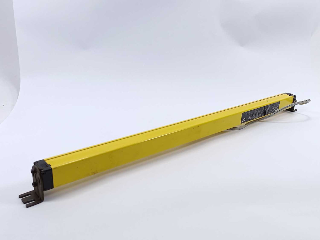 SUNX SF2-EH32P Emitter with SF2-EH32D Receiver