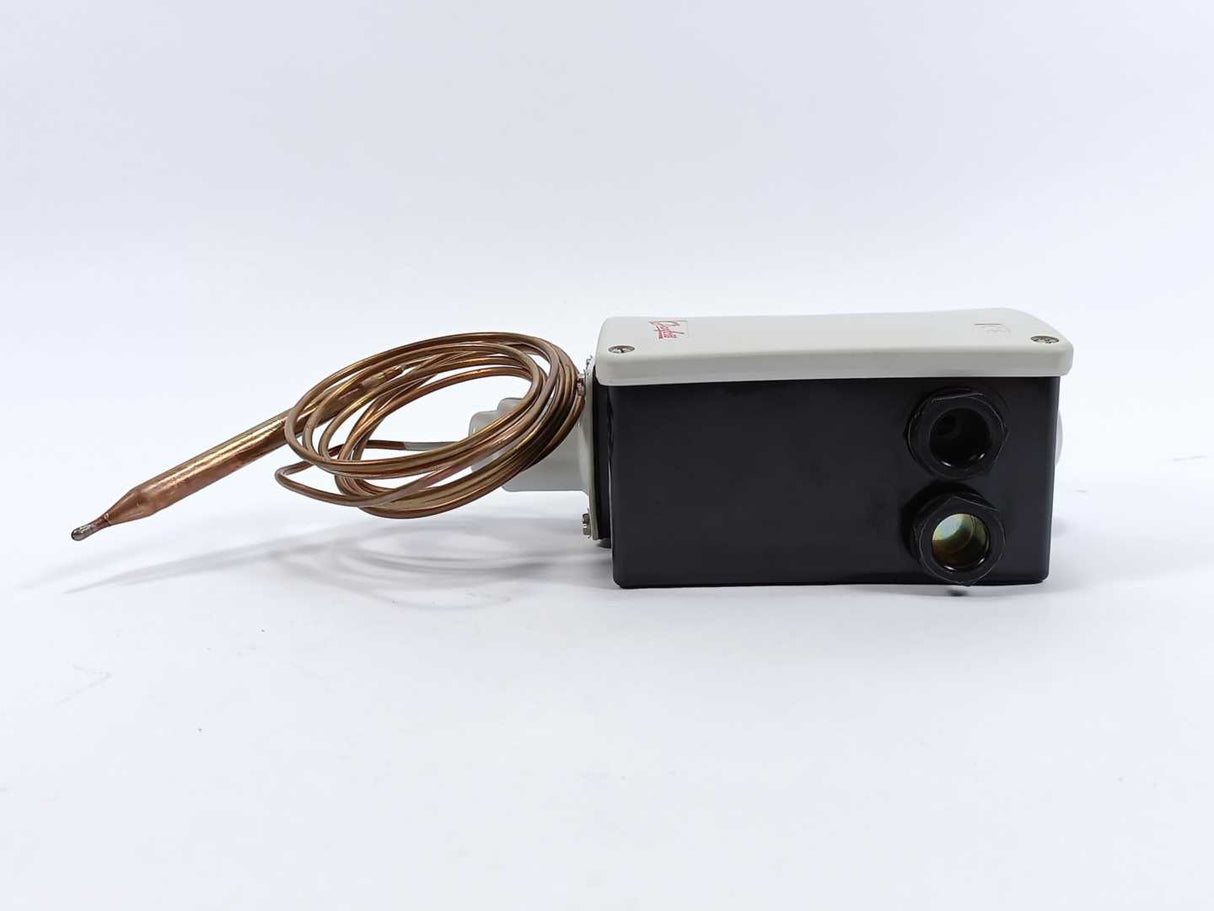 Danfoss 017-514066 RT107 Thermostat