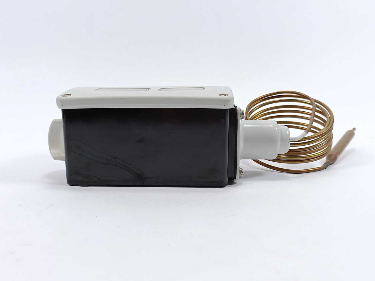 Danfoss 017-514066 RT107 Thermostat 2 meter