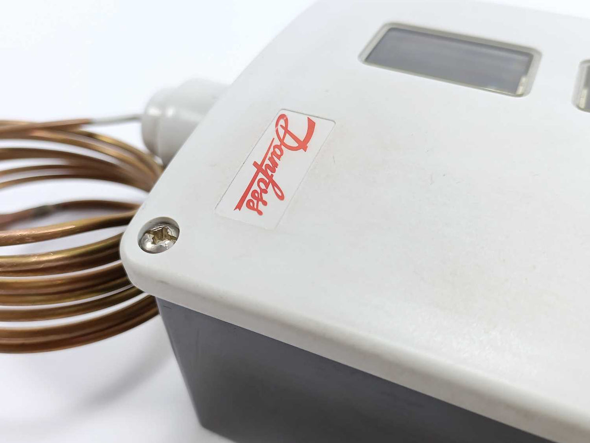 Danfoss 017-514066 RT107 Thermostat 2 meter