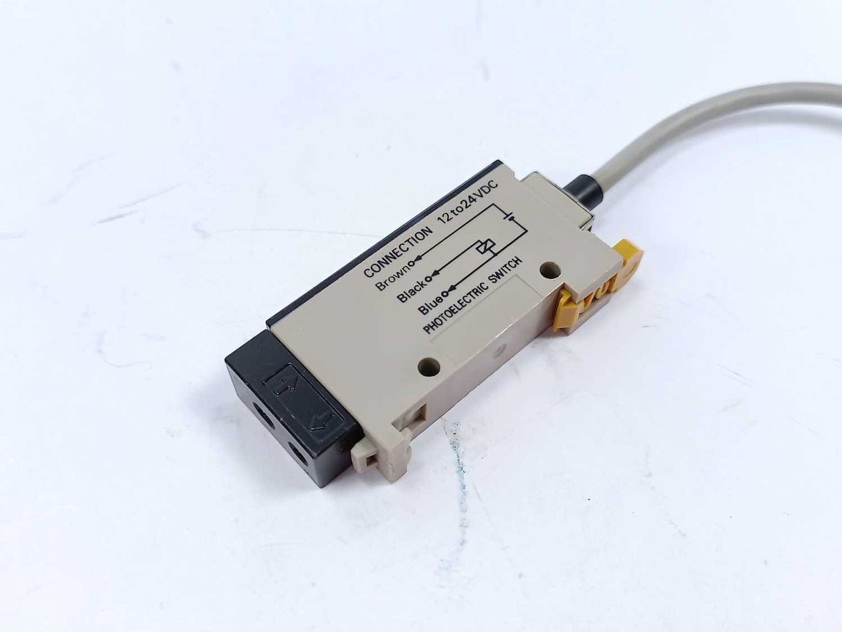 OMRON E3XR-CB4 Photoelectric switch